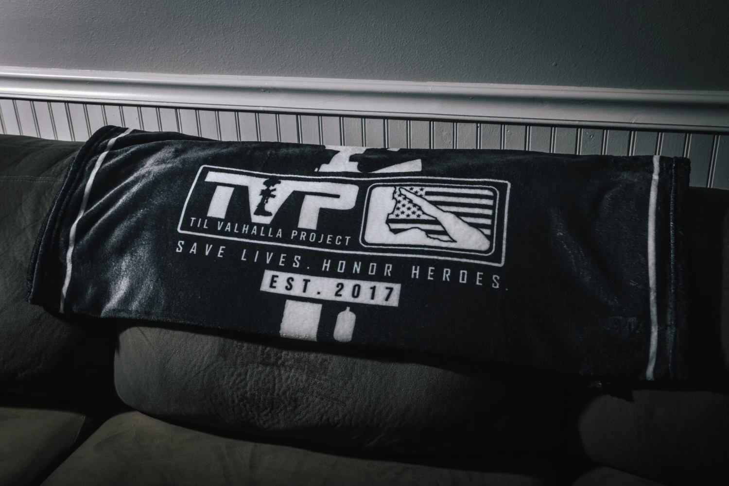 T.V.P. Throw Blanket(T V P Throw Blanket) 4 T.V.P. Throw Blanket(T V P Throw Blanket) - Image 2